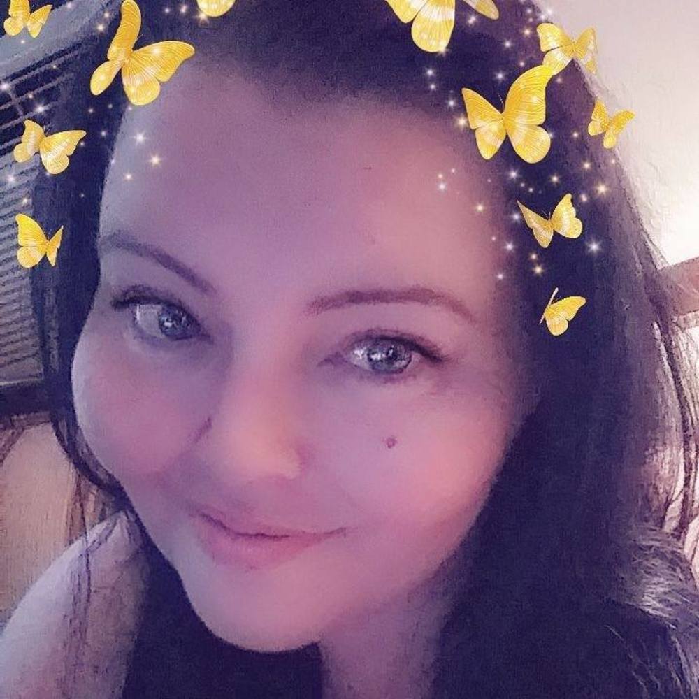 Meet your Posher, Denise